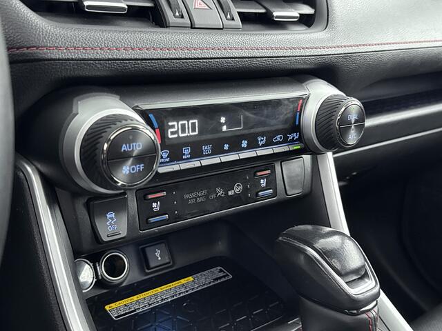 Toyota RAV4 2.5 Plug-in Hybrid AWD Bi-Tone Plus | Glazen panoramadak | JBL-Audio | Onderweg-naar-dealer