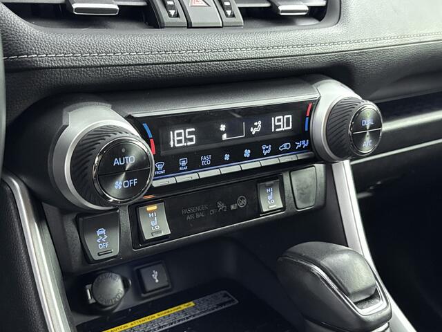 Toyota RAV4 2.5 Hybrid AWD Black Edition | JBL-Audio | Navigatie |
