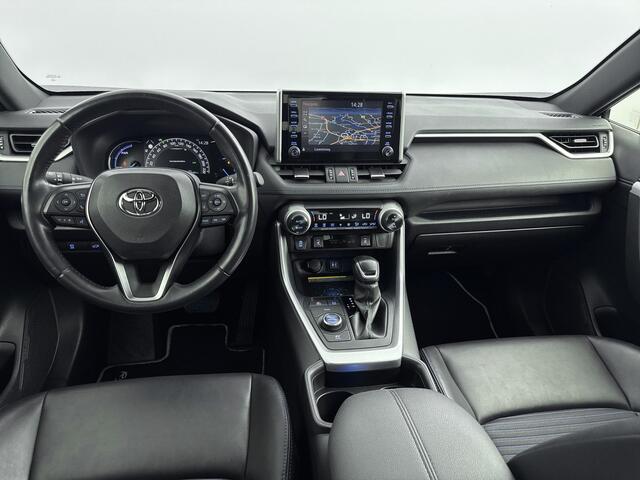 Toyota RAV4 2.5 Hybrid AWD Bi-Tone | 360° Camera | Navigatie | Onderweg-naar-dealer