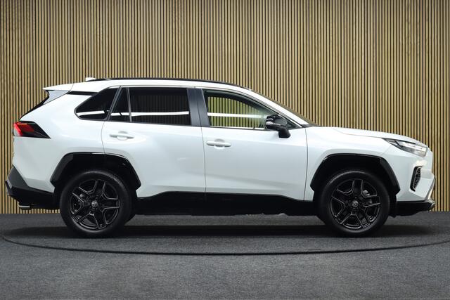 Toyota RAV4 2.5 Hybrid AWD GR SPORT | Sport Plus Pakket | JBL Audio | Adaptive-cruise | 360° Camera | Clima | Leder-Alcantara | Apple Carplay | Navigatie | Stoel & Stuurverwarming | Keyless | Dodehoekdetectie