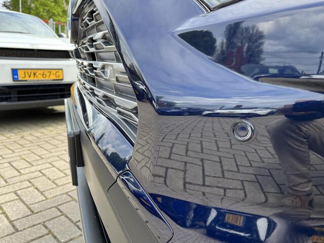 Toyota RAV4 2.5 Hybrid AWD Business Plus