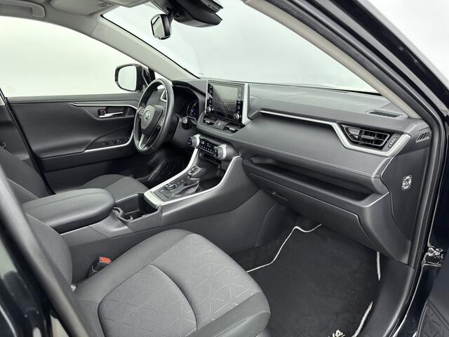 Toyota RAV4 2.5 Hybrid AWD Dynamic | Cruise Control | Navigatie |