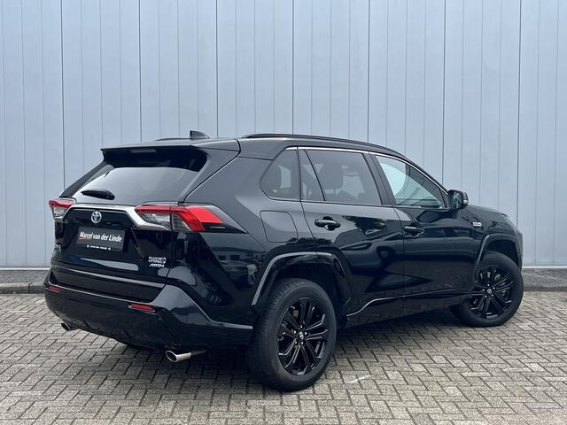 Toyota RAV4 2.5 Plug-in Hybrid AWD Style 1500 KG treklast Stoelverwarming Parkeer Dodehoek sensoren