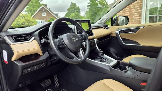 Toyota RAV4 2.5 Hybrid Executive, Panoramadak, Trekhaak, NL Auto!