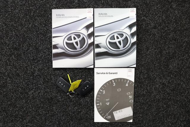Toyota RAV4 2.5 Hybrid Dynamic | Trekhaak | dak Rail | Navigatie | elek achter klep |
