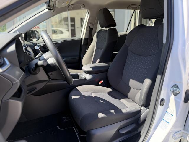 Toyota RAV4 2.5 Hybrid AWD Business | GEEN AFLEVERKOSTEN | Elektrische achterklep, Apple/Android, Parkeersensoren
