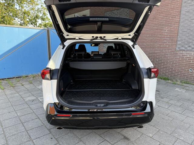 Toyota RAV4 2.5 Plug-in Hybrid AWD Bi-Tone Plus Stoelverkoeling/verwarming, Airco op afstand bediend,