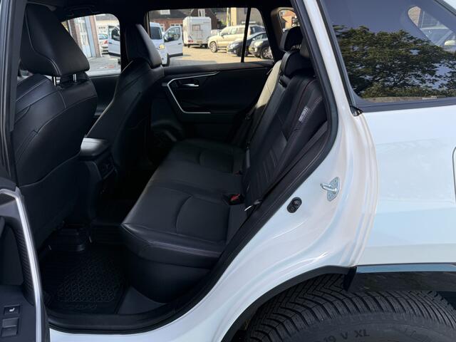Toyota RAV4 2.5 Plug-in Hybrid AWD Bi-Tone Plus Stoelverkoeling/verwarming, Airco op afstand bediend,