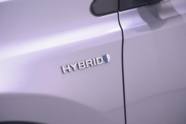 Toyota RAV4 AWD Dynamic Team-Duitsland navigatie camera 1650kg trekgewicht onderhouds historie electrische achterklep stoel/stuurverwarming private-glas half lederen bekleding