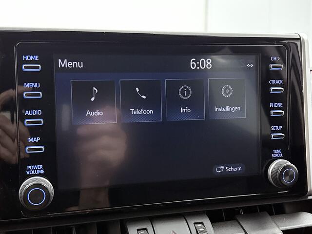 Toyota RAV4 2.5 Hybrid AWD Dynamic | BTW voertuig | Parkeersensoren voor+achter | Trekhaak afneembaar | 1650KG trekgewicht | Elektrische achterklep | Apple CarPlay/Android Auto |