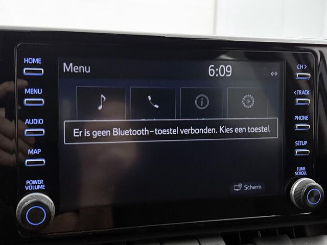 Toyota RAV4 2.5 Hybrid AWD Dynamic | BTW voertuig | Parkeersensoren voor+achter | Trekhaak afneembaar | 1650KG trekgewicht | Elektrische achterklep | Apple CarPlay/Android Auto |