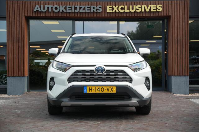 Toyota RAV4 2.5 Hybrid AWD Business Intro