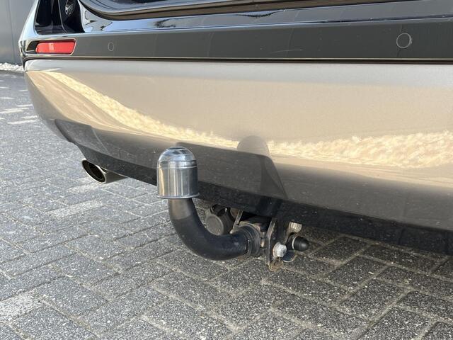 Toyota RAV4 2.5 Hybrid AWD Bi-Tone | Stuurverwarming | Trekhaak