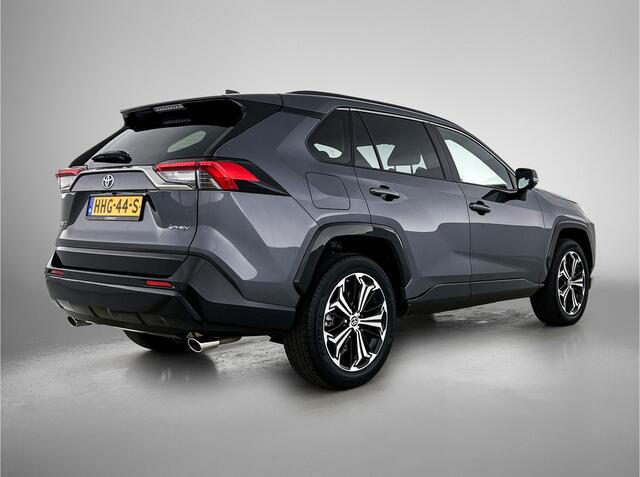 Toyota RAV4 2.5 Plug-in Hybrid AWD Style Innovation Pack | NIEUW GELEVERD & ONDERHOUDEN | JBL | Head-Up display | Stoelverwarming+achterbank | 360 Camera + camera binnenspiegel | dodehoek detectie | Elektrische achterklep |