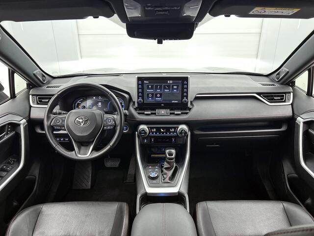 Toyota RAV4 2.5 Plug-in Hybrid AWD Bi-Tone Plus | BTW voertuig | JBL | Head-Up Display | 360 camera + Camera Functie binnenspiegel | Stoel ventilatie | Stoel+stuurverwarming | Navigatie | Apple CarPlay/Android Auto |