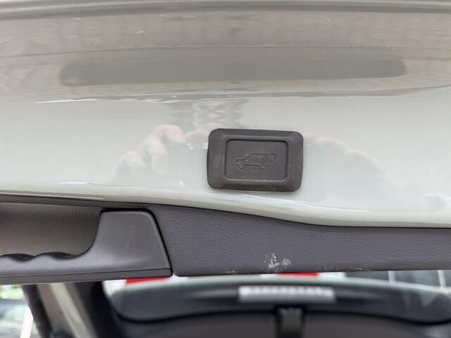 Toyota RAV4 2.5 Hybrid AWD ADVENTURE Innovation Pack