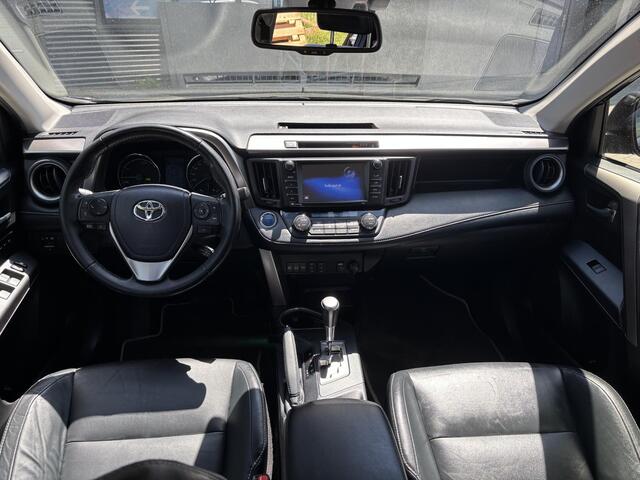 Toyota RAV4 2.5 Hybrid AWD Style