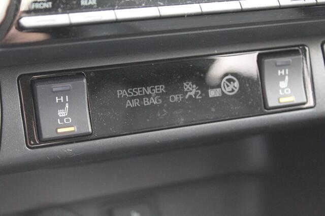 Toyota RAV4 2.5 Hybrid AWD Executive | Rijklaar | Memory | Leder | LED | Apple/Android | Stoel-/stuurverw. | Blind Spot | Dealer onderhouden