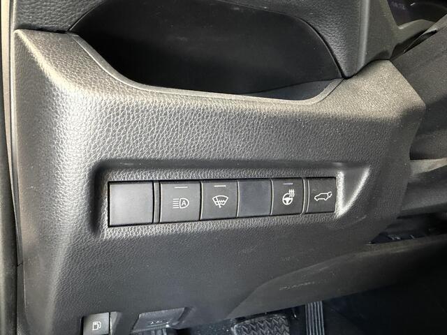 Toyota RAV4 2.5 HYBRID 4WD DYNAMIC PACK GARANTIE TOT 05-2031! SLECHTS 39.000 KM! 1650 KG TREKGEWICHT. STUUR & STOELVERWARMING . NAVIGATIE .PDC V & A .