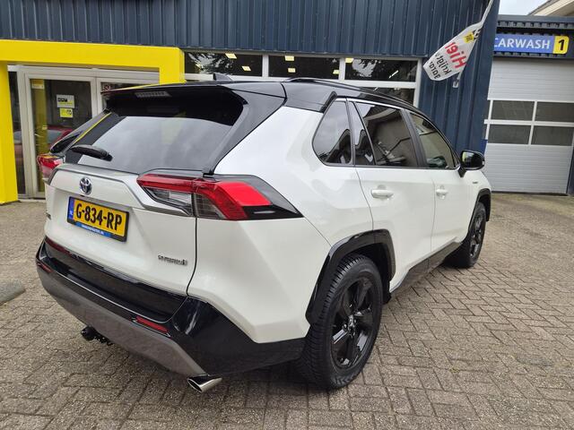 Toyota RAV4 2.5 Hybrid Bi-Tone Pano All-in prijs!