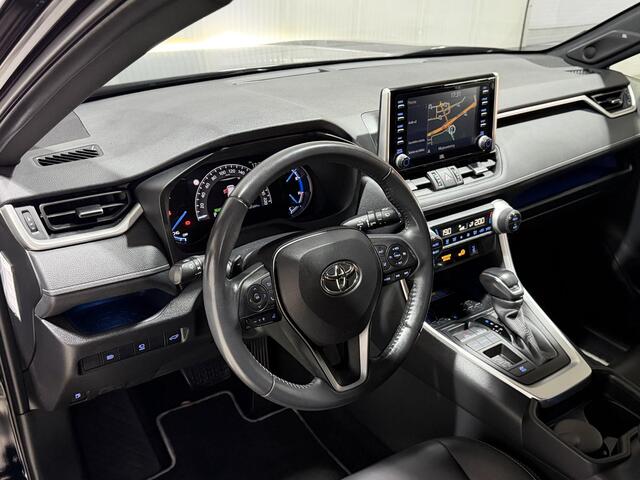 Toyota RAV4 2.5 Hybrid Black Edition NL-Auto | Pano | Trekhaak | Dealer onderhouden | JBL | BSM | Digitale binnenspiegel | 360° Camera