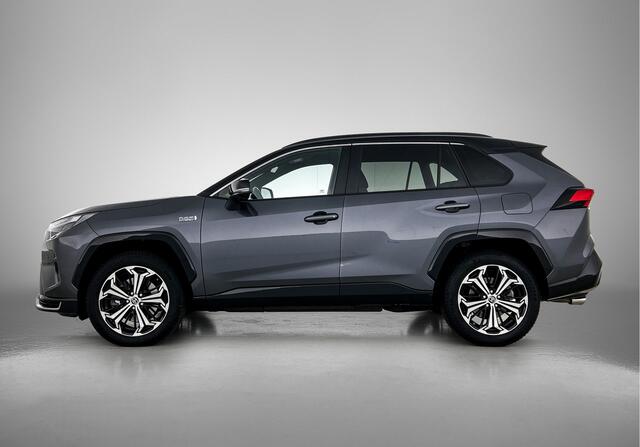 Toyota RAV4 2.5 Plug-in Hybrid AWD Bi-Tone Plus | BTW voertuig | Head-Up | JBL | 360 camera + camera functie binnenspiegel | Stoelventilatie | Stoel+stuurverwarming | Dodehoek detectie | Memory Seat |