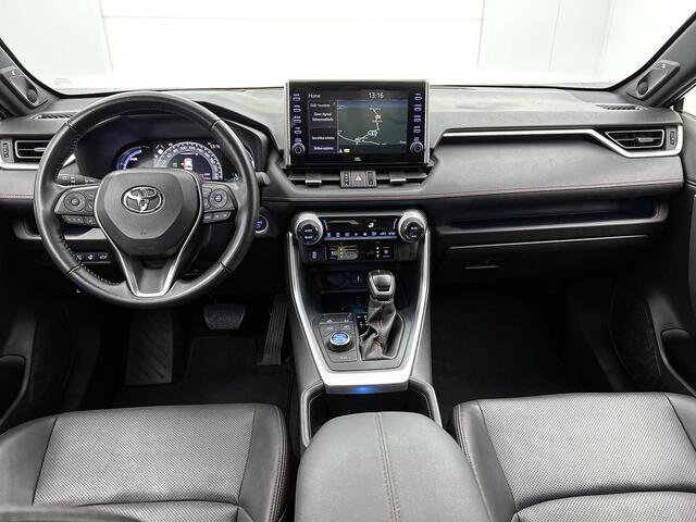 Toyota RAV4 2.5 Plug-in Hybrid AWD Bi-Tone Plus | BTW voertuig | Head-Up | JBL | 360 camera + camera functie binnenspiegel | Stoelventilatie | Stoel+stuurverwarming | Dodehoek detectie | Memory Seat |