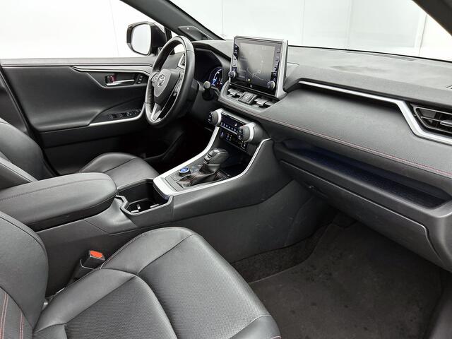 Toyota RAV4 2.5 Plug-in Hybrid AWD Bi-Tone Plus | BTW voertuig | Head-Up | JBL | 360 camera + camera functie binnenspiegel | Stoelventilatie | Stoel+stuurverwarming | Dodehoek detectie | Memory Seat |