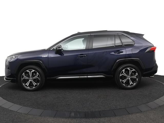 Toyota RAV4 2.5 Plug-in Hybrid AWD Bi-Tone Plus | Electrisch panoramadak | Trekhaak | 1500 kg trekgewicht | 360 graden Camera |