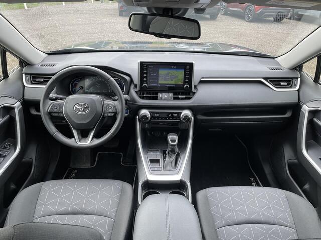 Toyota RAV4 2.5 Hybrid Dynamic **TREKHAAK/ DODEHOEK DETECTIE/ KEYLESS**