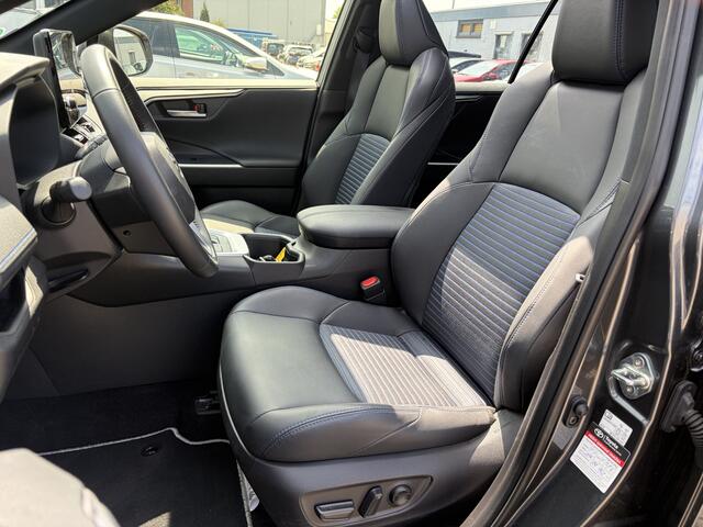 Toyota RAV4 2.5 Hybrid AWD Bi-Tone Panoramadak Trekhaak 1650KG Treklast PDC