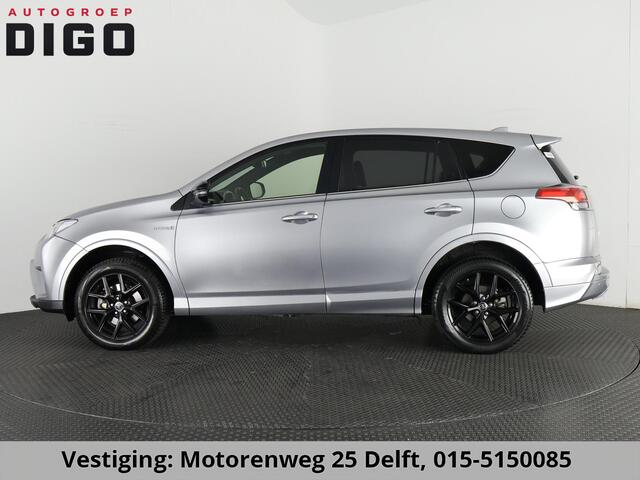 Toyota RAV4 2.5 STYLE HYBRIDE 4-WD SILVERLINE GARANTIE 4-2028* 1650 TREKGEWICHT . GARANTIE TOT 04-2028! . PARKEERSENSOREN VOOR & ACHTER . KEYLESS ENTRY .