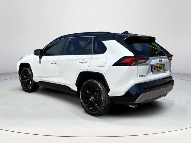 Toyota RAV4 2.5 Hybrid AWD Bi-Tone | Navigatie | Stoel - en stuurverwarming | Mag 1650KG trekken |