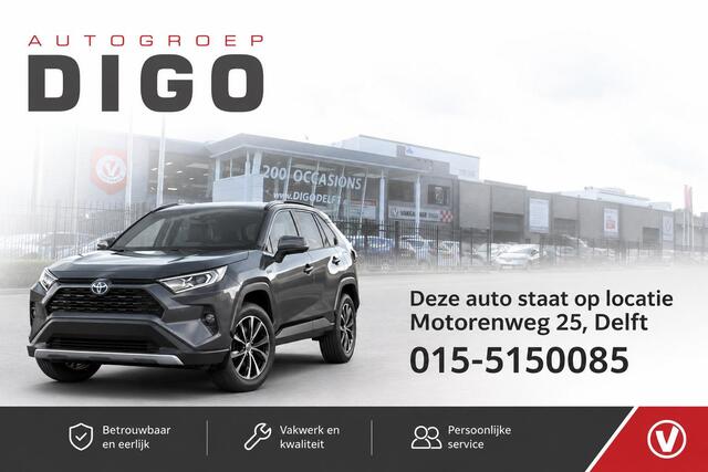 Toyota RAV4 2.5 HYBRID 4WD DYNAMIC PACK GARANTIE TOT 05-2031! SLECHTS 39.000 KM! 1650 KG TREKGEWICHT. STUUR & STOELVERWARMING . NAVIGATIE .PDC V & A .