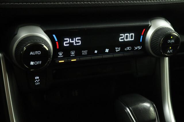 Toyota RAV4 2.5 Hybrid Dynamic | Adaptive Cruise Control | Apple Carplay | Android Auto | Parkeersensoren | Stoelverwarming | Achteruitrijcamera | Trekhaak |