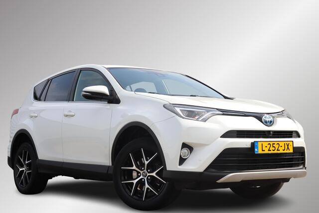 Toyota RAV4 2.5 Hybrid Style, Trekhaak, Stoelverwarming, BSM, NAVI!