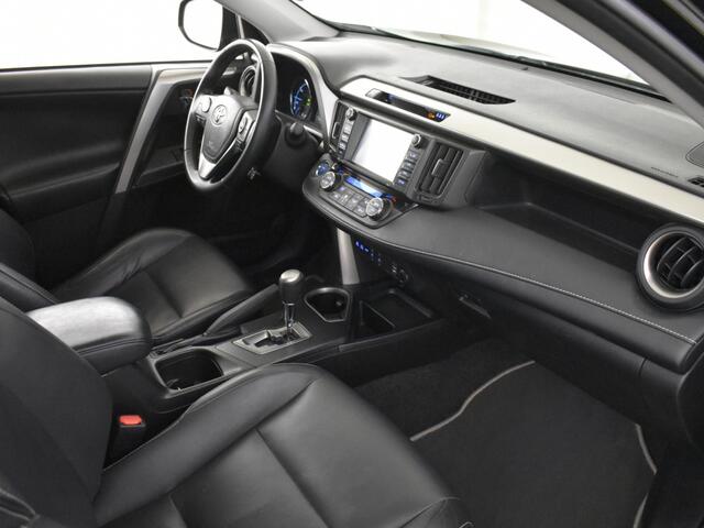 Toyota RAV4 2.5 Hybrid AWD Lounge | Schuif/-kantel | Stoelverw. | Blindspot