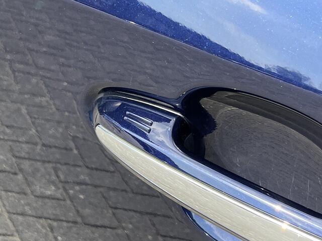 Toyota RAV4 2.5 Hybrid AWD Executive
