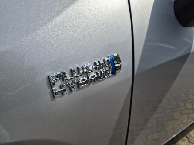 Toyota RAV4 2.5 Plug-in Hybrid AWD Bi-Tone Plus All-in prijs!