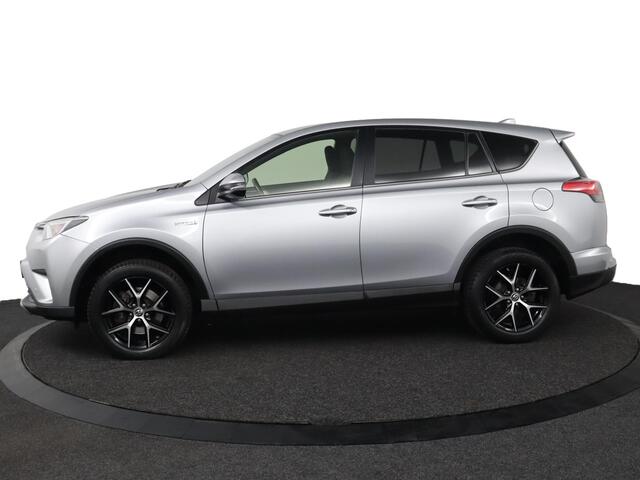 Toyota RAV4 2.5 Hybrid Dynamic Sport | Trekhaak | Elektrische Achterklep | Parkeersensoren | Navigatie |