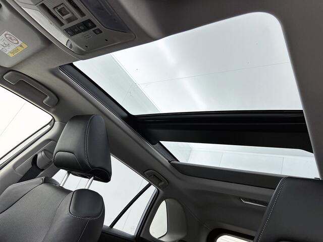 Toyota RAV4 2.5 Hybrid Executive | Parkeer sensoren | Ledere Bekleding | Schuif/kantel dak | JBL |