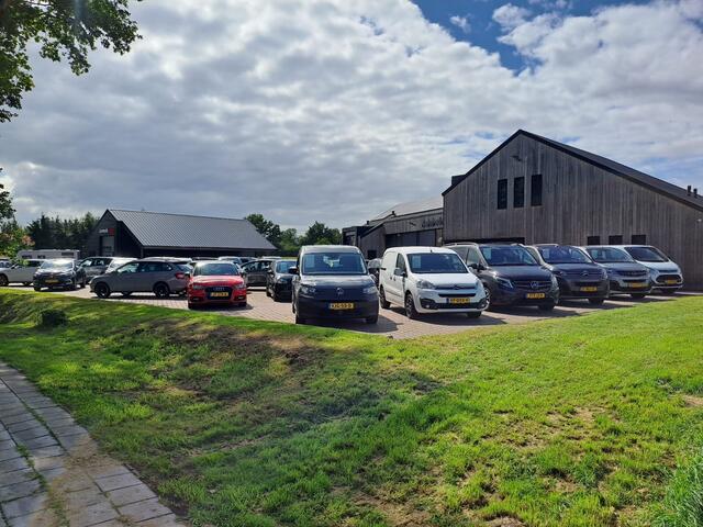 Toyota RAV4 2.5 Hybrid AWD Executive | LED | Trekhaak | Leder | Stoelverwarming | ACC | Elek. achterklep | Keyless | Navi | Elek. verstelb. stoelen |