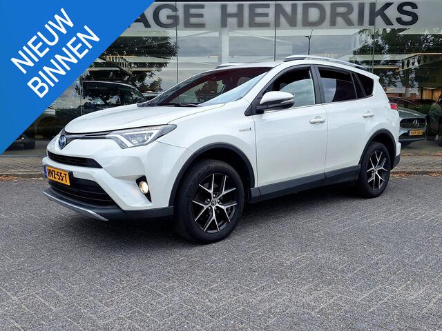 Toyota RAV4 2.5 Hybrid AWD Style | Trekhaak 1650kg!| Leder-Stof | CarPlay / Android Auto | Camera | LED |