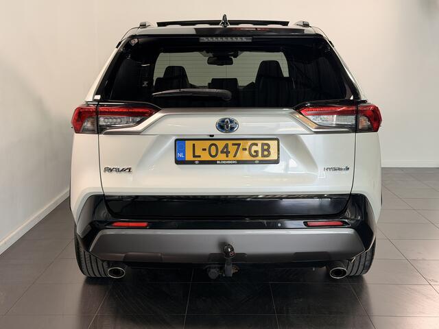 Toyota RAV4 2.5 Hybrid Bi-Tone | Schuif - / kanteldak | Trekhaak | Dealeronderhouden |