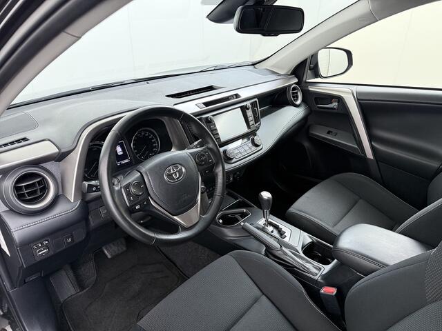 Toyota RAV4 2.5 Hybrid Automaat 197PK Adap.Cruise Stoelverwarming Navi Camera Cruise Control Ecc Bluetooth Pdc Dynamic Keyless Regen-Lichtsensor Lane Assist Lmv Privacy Glas Led