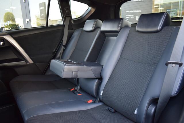 Toyota RAV4 2.5 Hybrid AWD Style | Navigatie | Camera | Stoelverwarming | Parkeersensoren rondom |