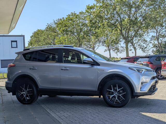 Toyota RAV4 2.5 Hybrid Dynamic | Afn. Trekhaak | All-Season | Keyless | Elek. Kofferklep | Camera | Navi