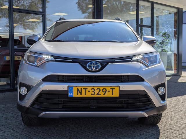 Toyota RAV4 2.5 Hybrid Dynamic | Afn. Trekhaak | All-Season | Keyless | Elek. Kofferklep | Camera | Navi