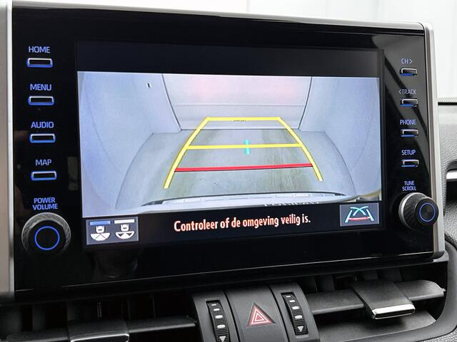 Toyota RAV4 2.5 Plug-in Hybrid AWD Dynamic + | Dodehoek detectie | Head-up Display | Stoel+stuurverwarming | Elektrische Achterklep | Parkeersensoren voor+achter | Draadloze telefoonlader | Navigatie | Apple CarPlay/Android Auto | Cruis