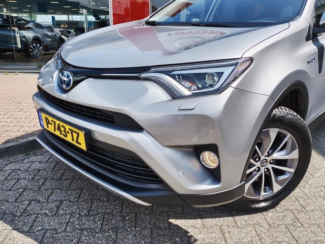 Toyota RAV4 2.5 Hybrid Energy + | Navi | Sensoren v/a | Stoelverwarming |